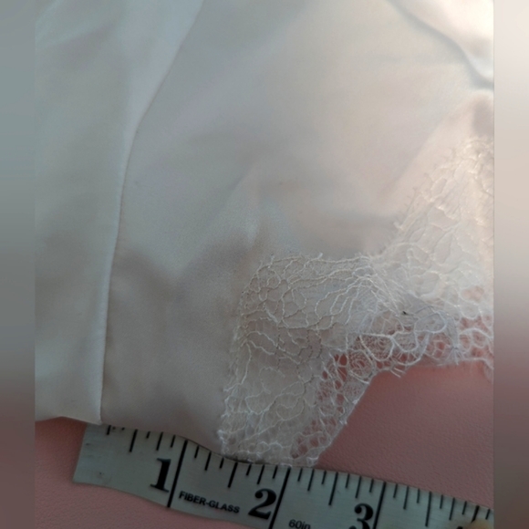 VS White Lace Shorts - Picture 8 of 10
